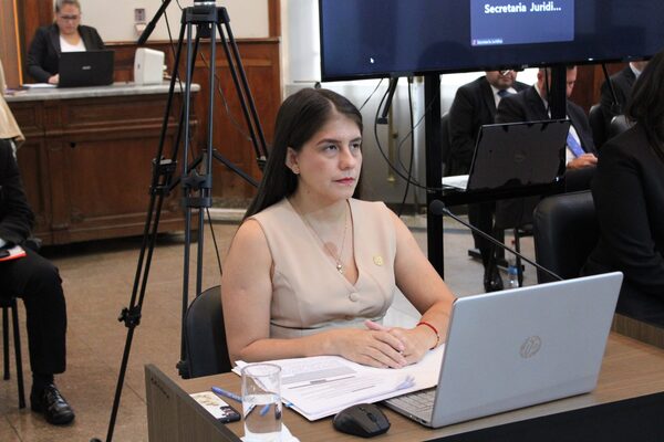 Fiscal acusadora solicitó al JEM remoción de juez que benefició a narocs - PDS RADIO Y TV
