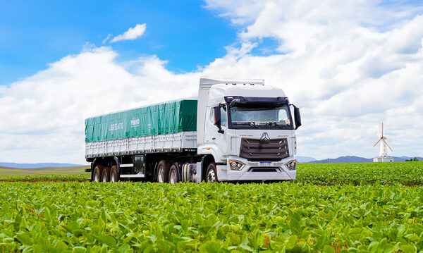 Potencia y eficiencia para el transporte TIMBO presenta los camiones pesados SINOTRUK NX430