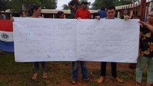 Suspenden actividad en una escuela de Yrybucua para exigir al MEC cuatro rubros faltantes - Nacionales - ABC Color