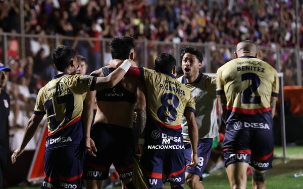 Versus / "Bienvenido sea un Cerro versus Palmeiras, o contra River..."