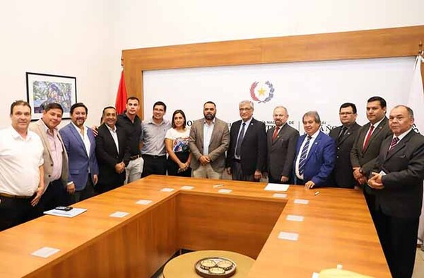 Alto Paraná tendrá su primera pista de atletismo | DIARIO PRIMERA PLANA