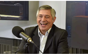 Pese a retrasos en entrega de kits escolares, ministro de Educación se jacta por "avances" inclusivos - OviedoPress
