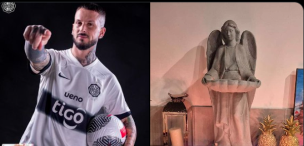 Versus / Un "brujo" encontró la fórmula para que Benedetto haga goles