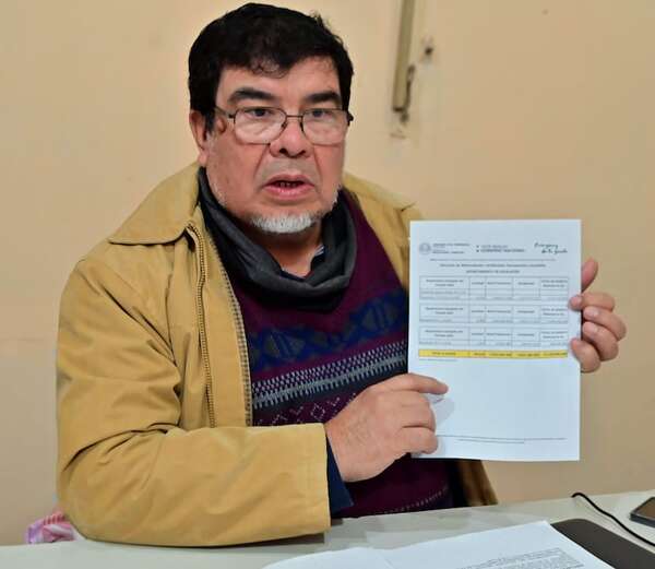 Roban frente a una escuela el auto del dirigente docente Gabriel Espínola - Policiales - ABC Color