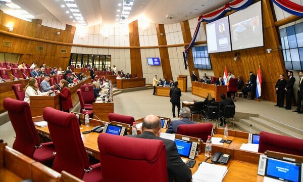 Diputados discutirán desafuero de Mauricio Espínola y otros legisladores
