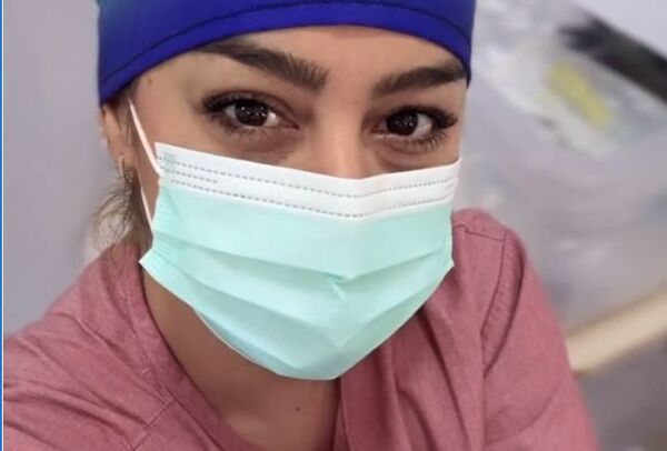 Larissa Riquelme presenció una cirugía, invitada por un doctor