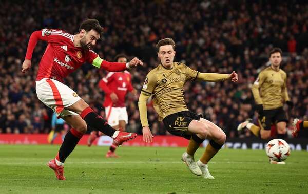 Manchester United y Tottenham llegan a cuartos de final de la Europa League - Fútbol Internacional - ABC Color