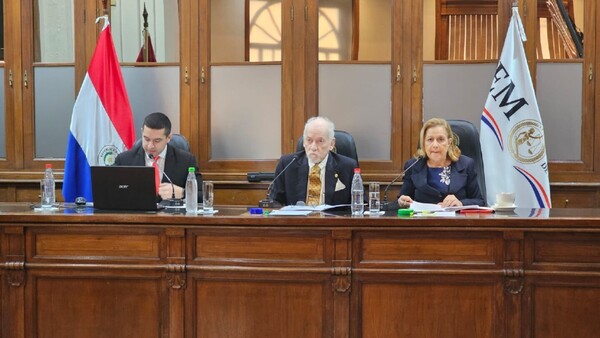 Lorenzo Lezcano será investigado por el JEM por chats con Gomes