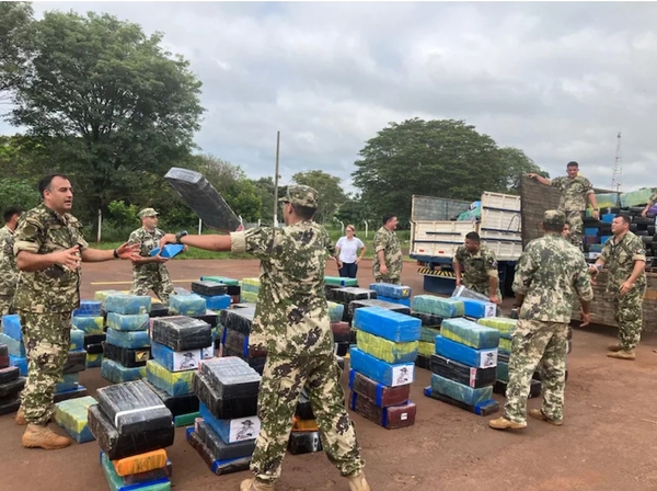 Desaparecieron 700 kilos de marihuana de la sede de la Senad en Canindeyú - Noticiero Paraguay