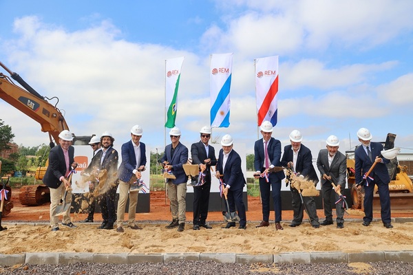 Con inversión inicial de USD 40 millones, comenzó instalación de industria electrointensiva - 1000 Noticias