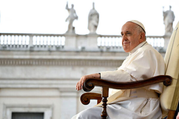 El Papa pasó «una noche tranquila» en el hospital romano Gemelli
