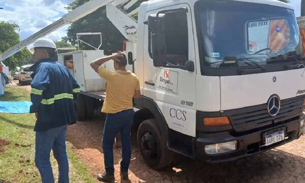 Trabajador tercerizado de la ANDE fallece durante servicio en Ciudad del Este – Prensa 5