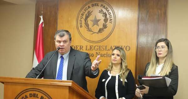 La Nación / Evalúan crear comisión para analizar chats del diputado Lalo Gomes