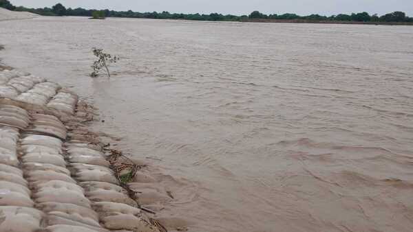 Comunidad de Pozo Hondo está aislada por desborde del río Pilcomayo