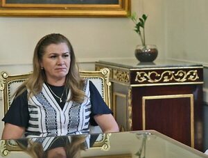 Ministra de Salud habla sobre acciones tras la muerte de un niño de 8 años · Radio Monumental 1080 AM