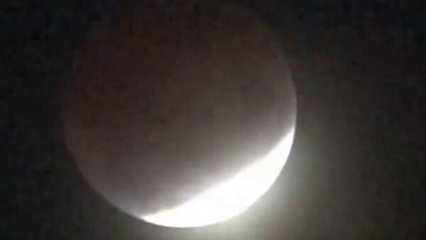 La Luna de sangre: Así se vivió el eclipse lunar en la Costanera de Asunción