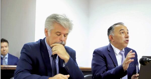 Diario HOY | Juicio a Giuzzio debe continuar, pero abogado pide suspensión