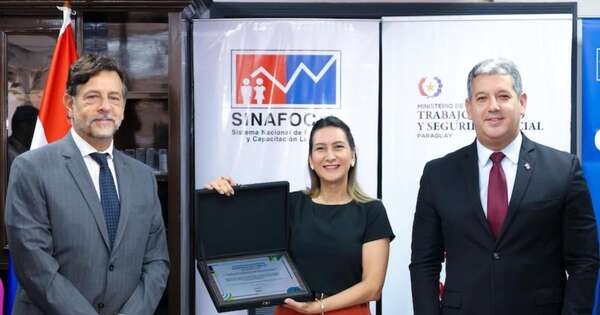 La Nación / OEI entregó premio regional al Sinafocal