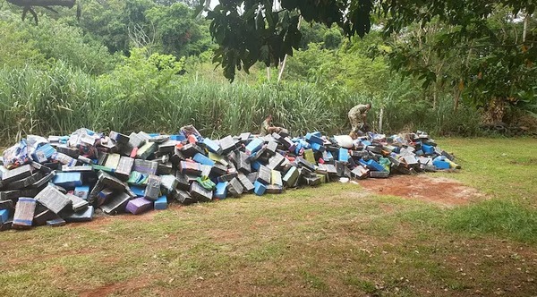 Allanan sede de la Senad en Salto del Guairá por desaparición de 700 kilos de marihuana - ADN Digital
