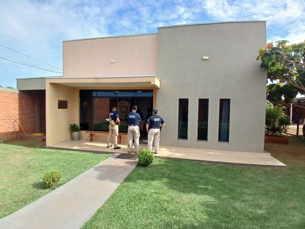 Allanan sede de la SENAD en busca de evidencias del robo de 770 kilos de droga de “Macho” - Judiciales.net