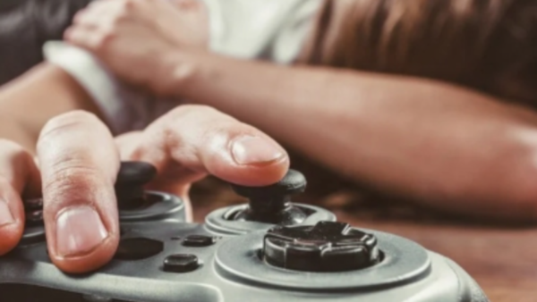 Crisis epiléptica inducida por videojuegos: el peligro que corren algunos niños y adolescentes