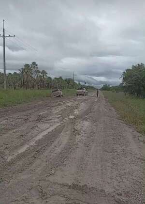 Alto Paraguay: transporte público paralizado por  caminos en mal estado - Noticias del Chaco - ABC Color
