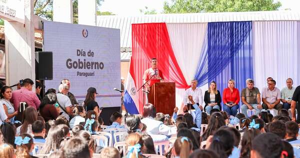 La Nación / Gobierno entregó recursos a escuelas e inauguró viviendas en Paraguarí