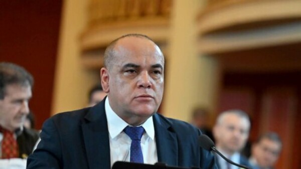 Tratarán pedido de desafuero de Mario Abdo Benítez el miércoles - 1000 Noticias