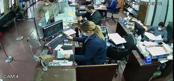 Abren causa penal a funcionarios del BNF por adulteración de depósitos que generaron perjuicio de G 3.500 millones