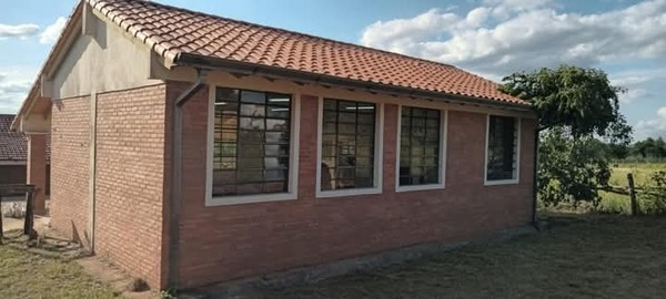 Ladrones se llevaron carne y merienda de una escuela en Alto verá