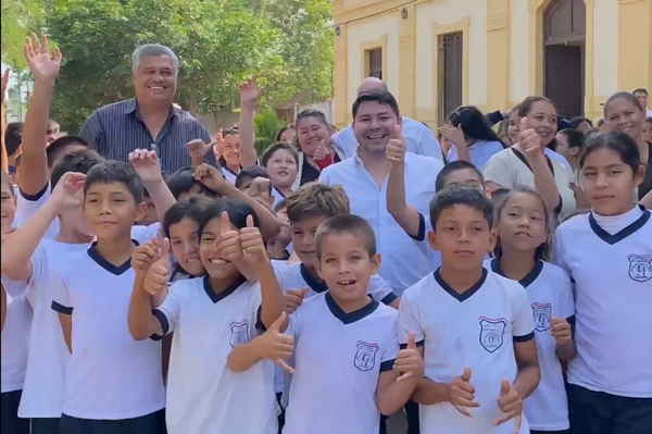 Municipalidad de Concepción inaugura obras y entrega mobiliarios a escuelas