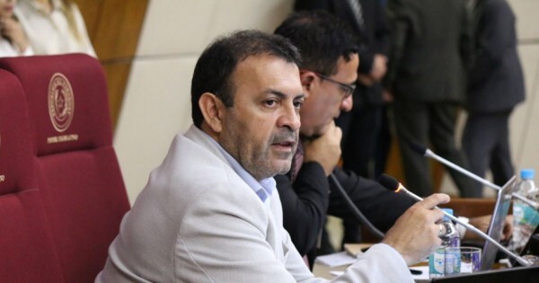 Un funcionario de la Senadis pone a del Puerto en la lista de amigos de Lalo