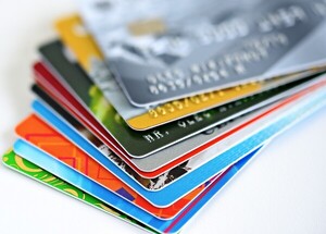 BCP reduce el porcentaje m谩ximo de las comisiones de intermediaci贸n de tarjetas de cr茅dito y d茅bito