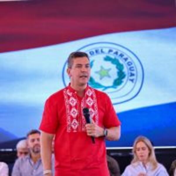 Tebicuarymí: Histórica entrega de aportes e insumos para la comunidad :: Presidencia de la República del Paraguay