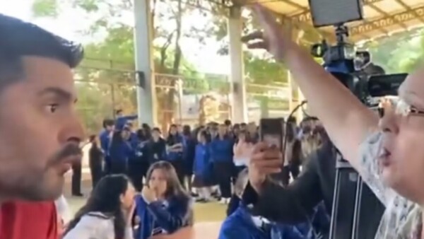 Palo a Nenecho: “Le aplauden por 20 mesitas miserables”