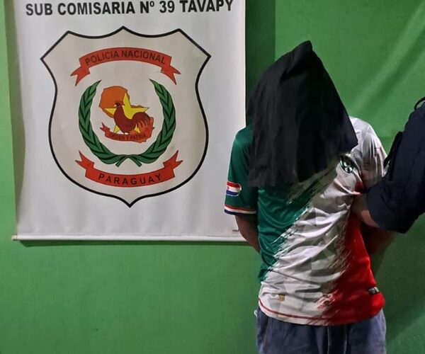 Joven detenido por violentar a su pareja