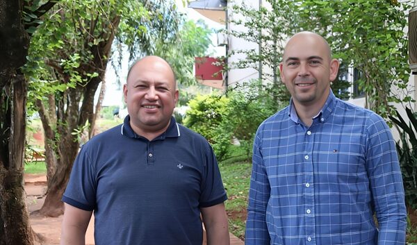 EBY Y MUNICIPALIDAD DE CAMBYRETÁ COORDINAN ACCIONES PARA EL DESARROLLO COMUNITARIO