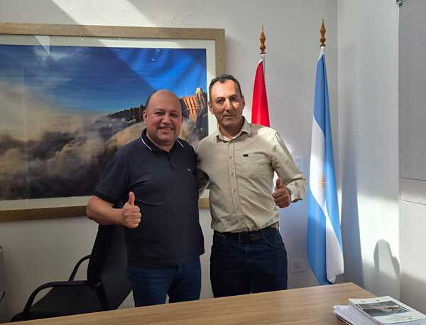 Impulso al desarrollo de Nueva Alborada: la EBY y la municipalidad coordinan acciones en favor de la comunidad