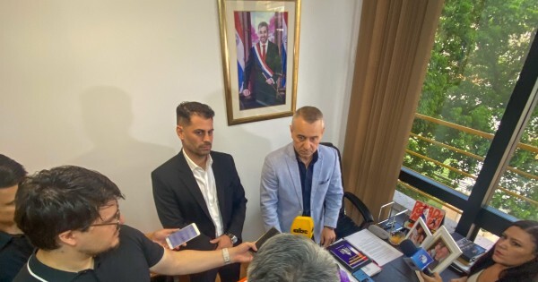 Centurión y Wagener presentan una ley "anti apriete" para que Nenecho no ponga a los morosos en listas negras