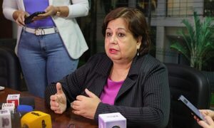 Senadora critica la gestión de ministros de Peña: “El problema es la conducción política”, sostiene
