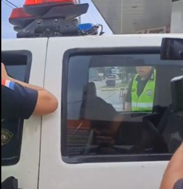 (VIDEO)Detuvieron a depravado que manoseó a niña en local comercial de Itauguá