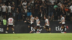 Libertad vence en la agonía a Olimpia y estira su ventaja en la cima