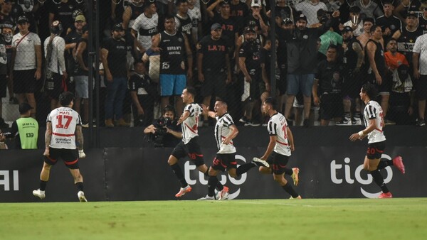 Libertad vence en la agonía a Olimpia y estira su ventaja en la cima