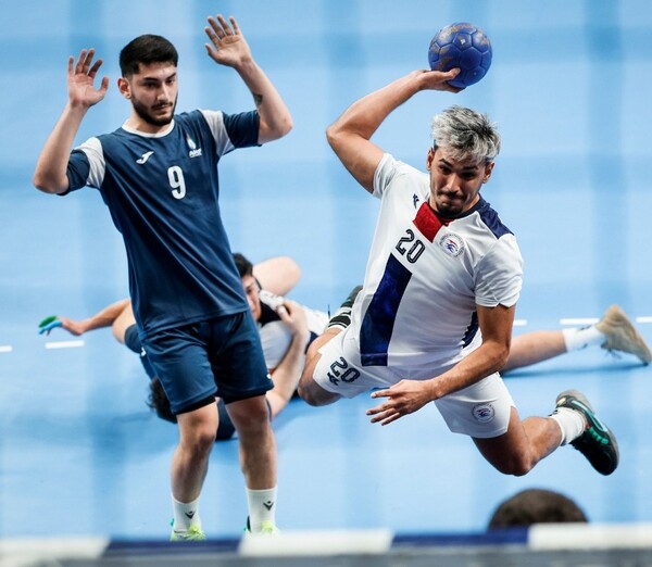 Guerreros del handball vuelven a ganar a un europeo en suelo búlgaro