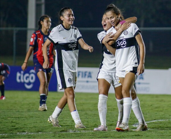 Fútbol Femenino: El primer Superclásico fue para Olimpia