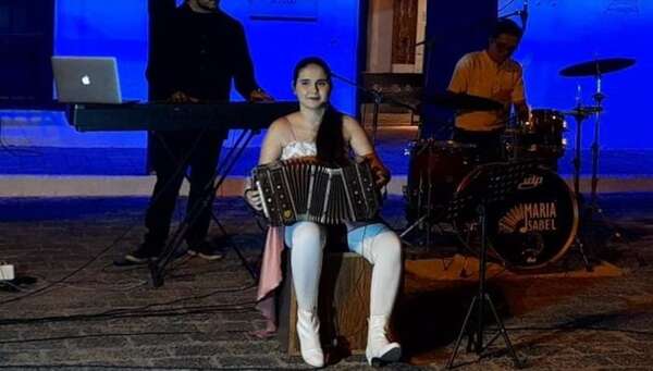 Joven bandoneonista brindó un concierto didáctico en Pilar para promover la guarania - Nacionales - ABC Color
