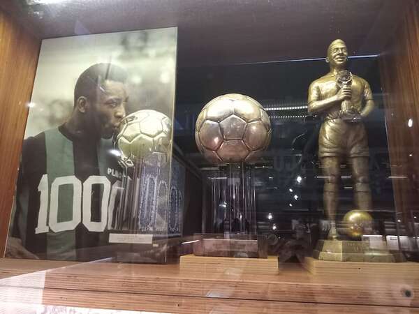 Un viaje a la grandeza del fútbol - ABC Revista - ABC Color