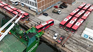 Buses eléctricos arriban al país y se espera su incorporación en julio