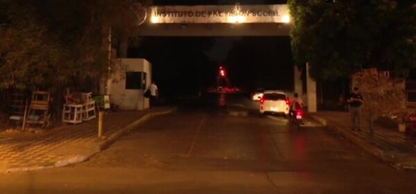 Un hombre fue apuñalado y asaltado en predio del IPS Central - 1000 Noticias