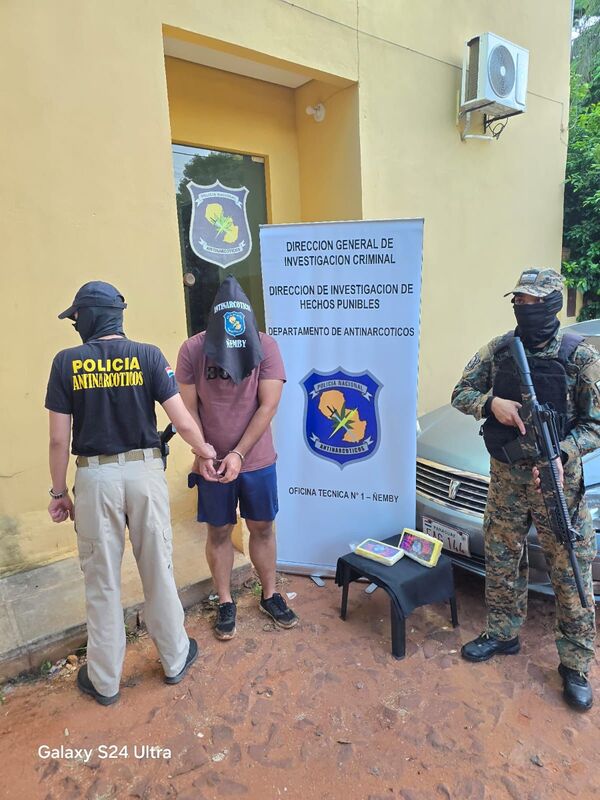 Abogado es detenido tras hallazgo de droga en su vehículo - 1000 Noticias